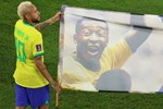 Brazil chuẩn bị lễ tang cho vua bóng đá Pele?-1