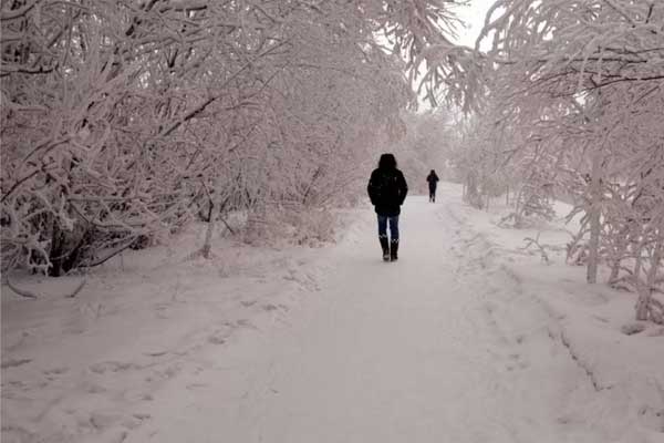 Cuộc sống khắc nghiệt ở thành phố lạnh nhất thế giới-1