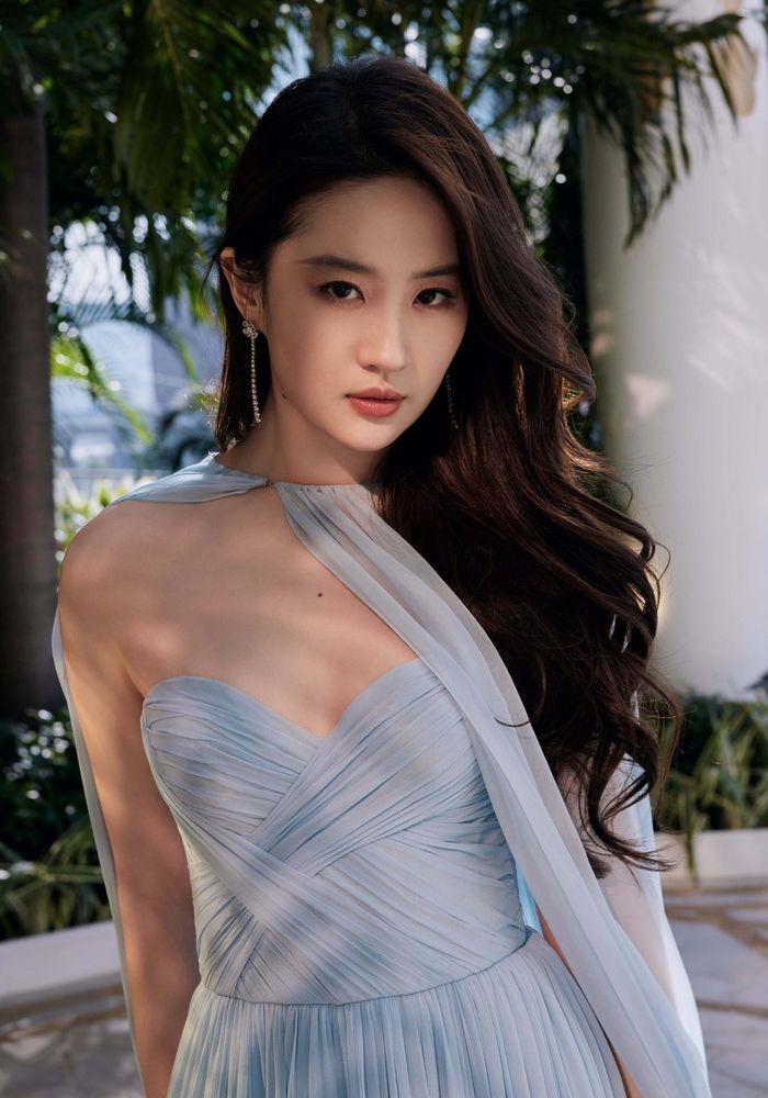 Lưu Diệc Phi lên ngôi Thị hậu-4