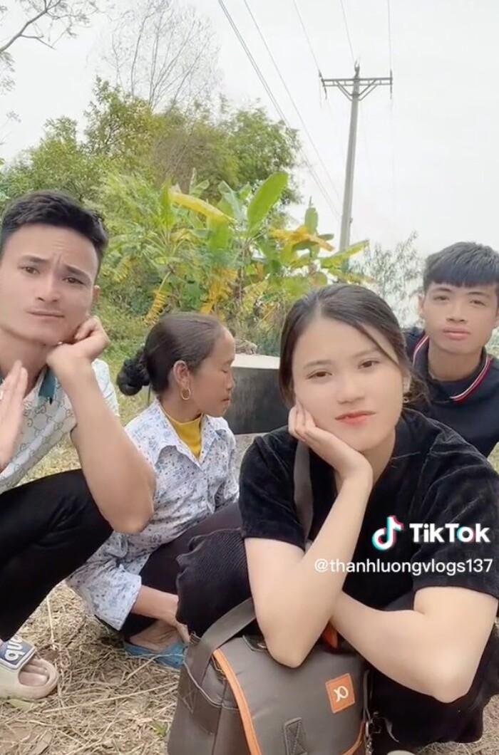Bị dân tình chê bai dung nhan hậu thẩm mỹ, bà Tân Vlog có động thái đáp trả đầy bất ngờ-2