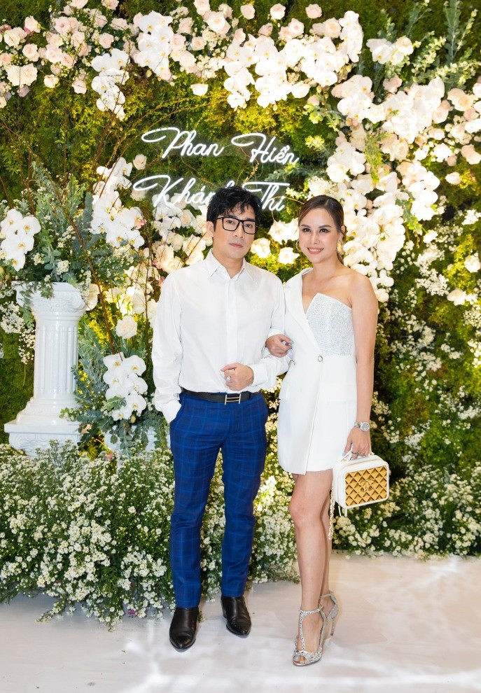 Vợ chồng Chí Anh cùng dàn sao dự lễ cưới Khánh Thi - Phan Hiển-4