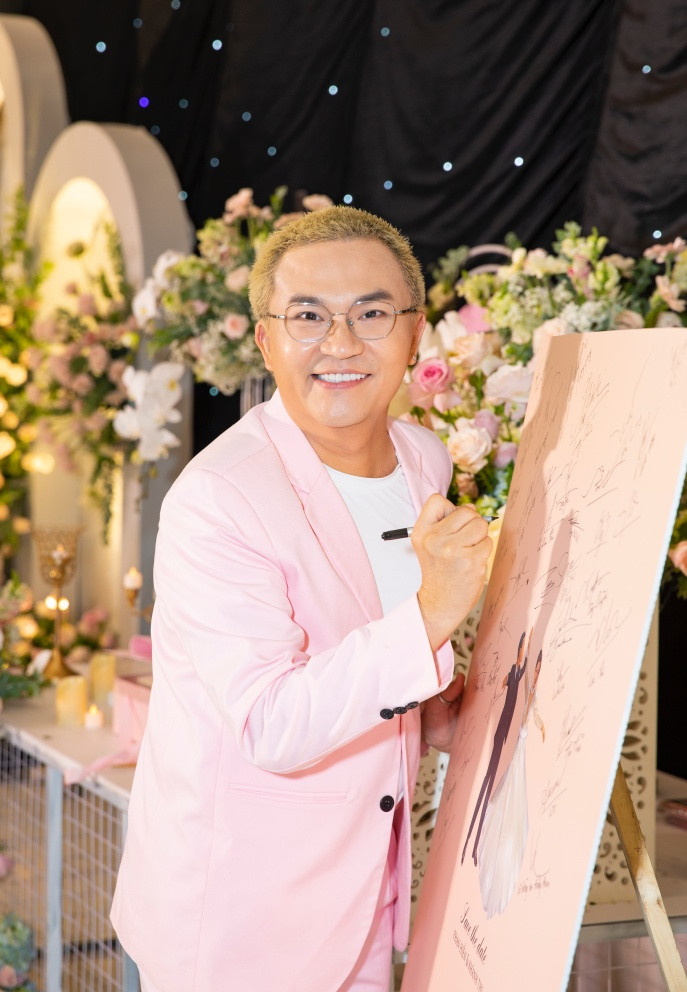 Vợ chồng Chí Anh cùng dàn sao dự lễ cưới Khánh Thi - Phan Hiển-7