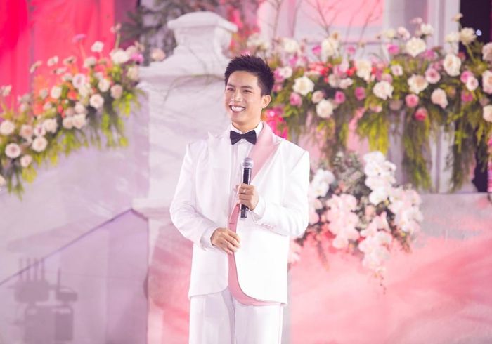 Trò chơi, màn khiêu vũ ấn tượng ở đám cưới của Khánh Thi - Phan Hiển-3