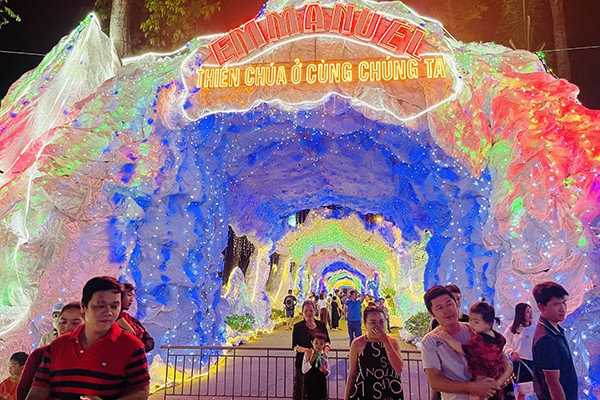 Khám phá con đường huyền thoại ở Nhật Bản-1