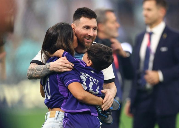 Khối tài sản của vợ Messi-1