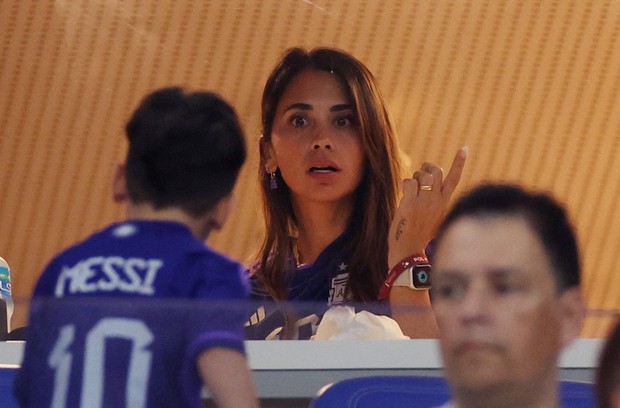 Bà xã Messi hóa ra học rất giỏi, riêng cách dạy con khiến ai cũng nể-5