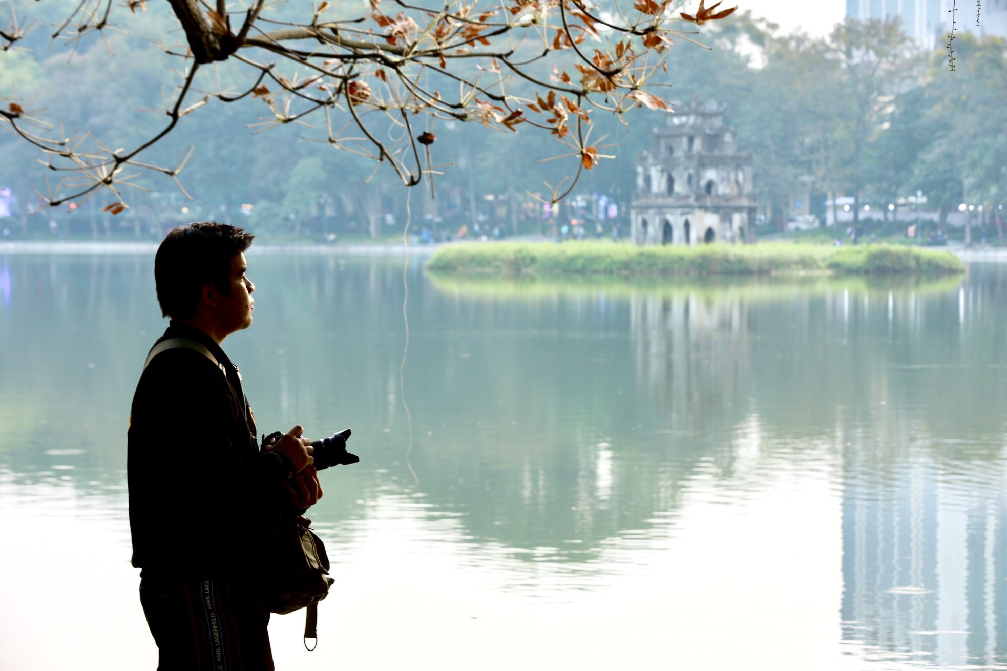 Xao xuyến vẻ đẹp Hồ Gươm khoảnh khắc giao mùa-6