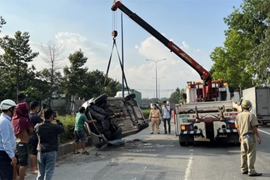 Năm 2022 TNGT làm chết 6.384 người, bị thương 7.804 người