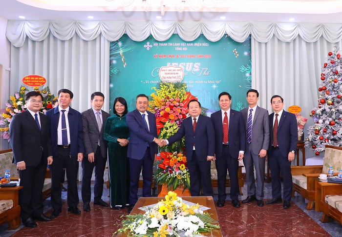 Chủ tịch UBND Thành phố Trần Sỹ Thanh chúc mừng Tổng hội Thánh Tin lành Việt Nam và Hội Thánh Tin lành Hà Nội-1