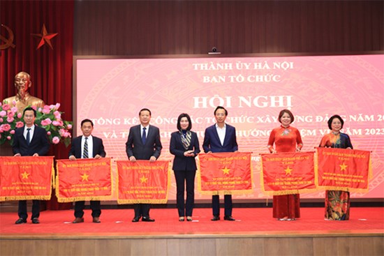 Tiếp tục tham mưu sắp xếp tổ chức bộ máy tinh gọn, hiệu lực, hiệu quả