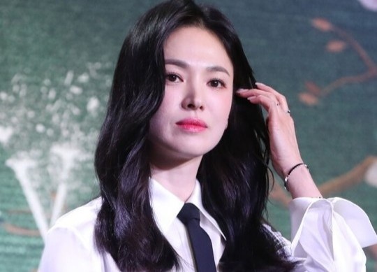 Song Hye Kyo vướng cáo buộc lạm dụng quyền lực-1