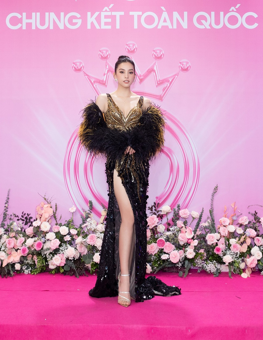 Dàn hoa, á hậu diện váy cắt xẻ dự chung kết Hoa hậu Việt Nam 2022-8
