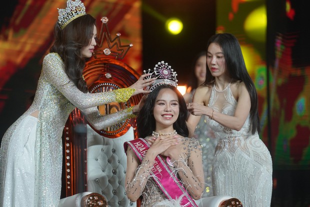 Vì sao Huỳnh Thị Thanh Thủy đăng quang Hoa hậu Việt Nam 2022 ở tuổi 19?-2
