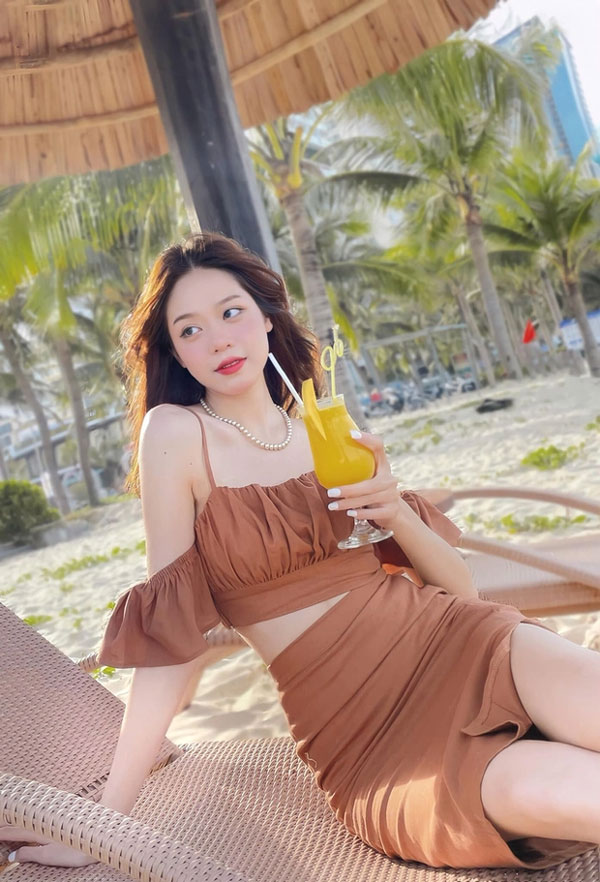 Soi tủ đồ của tân Hoa hậu Việt Nam 2022: toàn váy áo bình dân, đơn giản mà sành điệu-4
