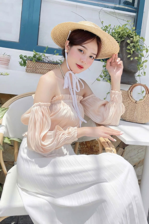 Soi tủ đồ của tân Hoa hậu Việt Nam 2022: toàn váy áo bình dân, đơn giản mà sành điệu-6