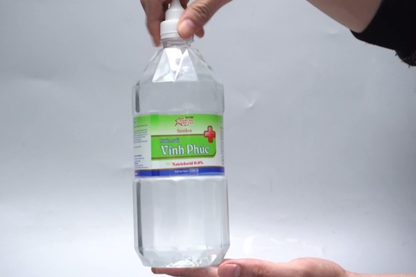 Thu hồi lô nước muối Vĩnh Phúc trên toàn quốc-1