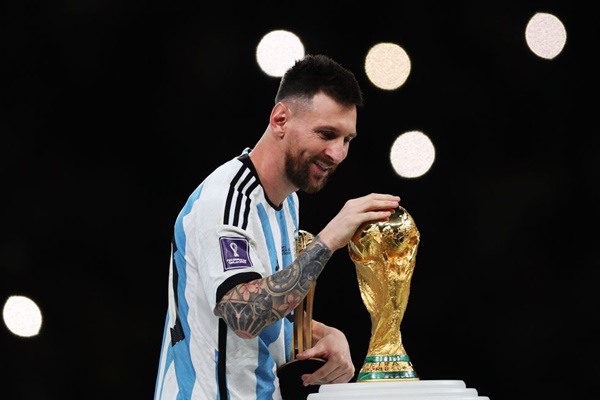 Tin tức hình ảnh video clip mới nhất về Messi khóc