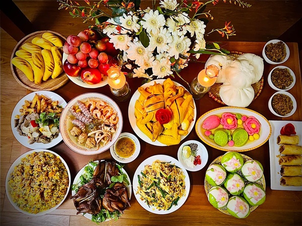 Mẹ 3 con khoe loạt mâm cơm cúng gia tiên chu đáo, tươm tất, chị em học tập ngay để trổ tài Tết này-4