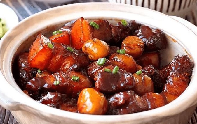 Lạ miệng món thịt kho hạt dẻ cực thơm ngon cho cả gia đình-3