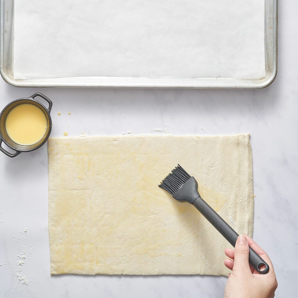 Bánh xoắn phô mai hương thảo giòn ngon, hấp dẫn từ trẻ em đến người lớn-2