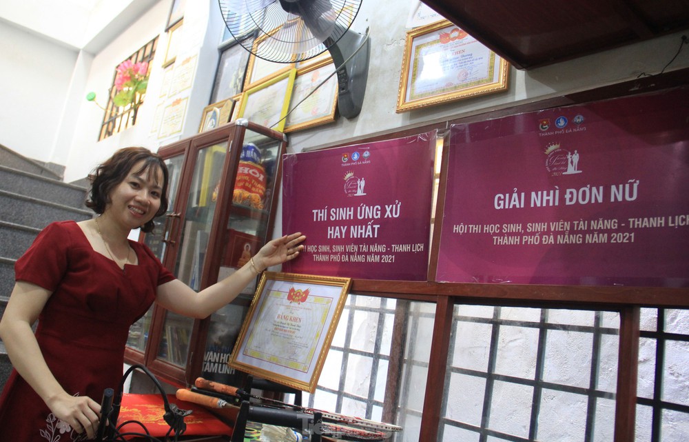 Hàng xóm nói gì về cô gái giản dị, học giỏi đăng quang Hoa hậu Việt Nam-4