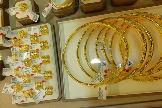 Nhân viên giao dịch: Dù giàu đến đâu khi mua vàng hãy nhớ 