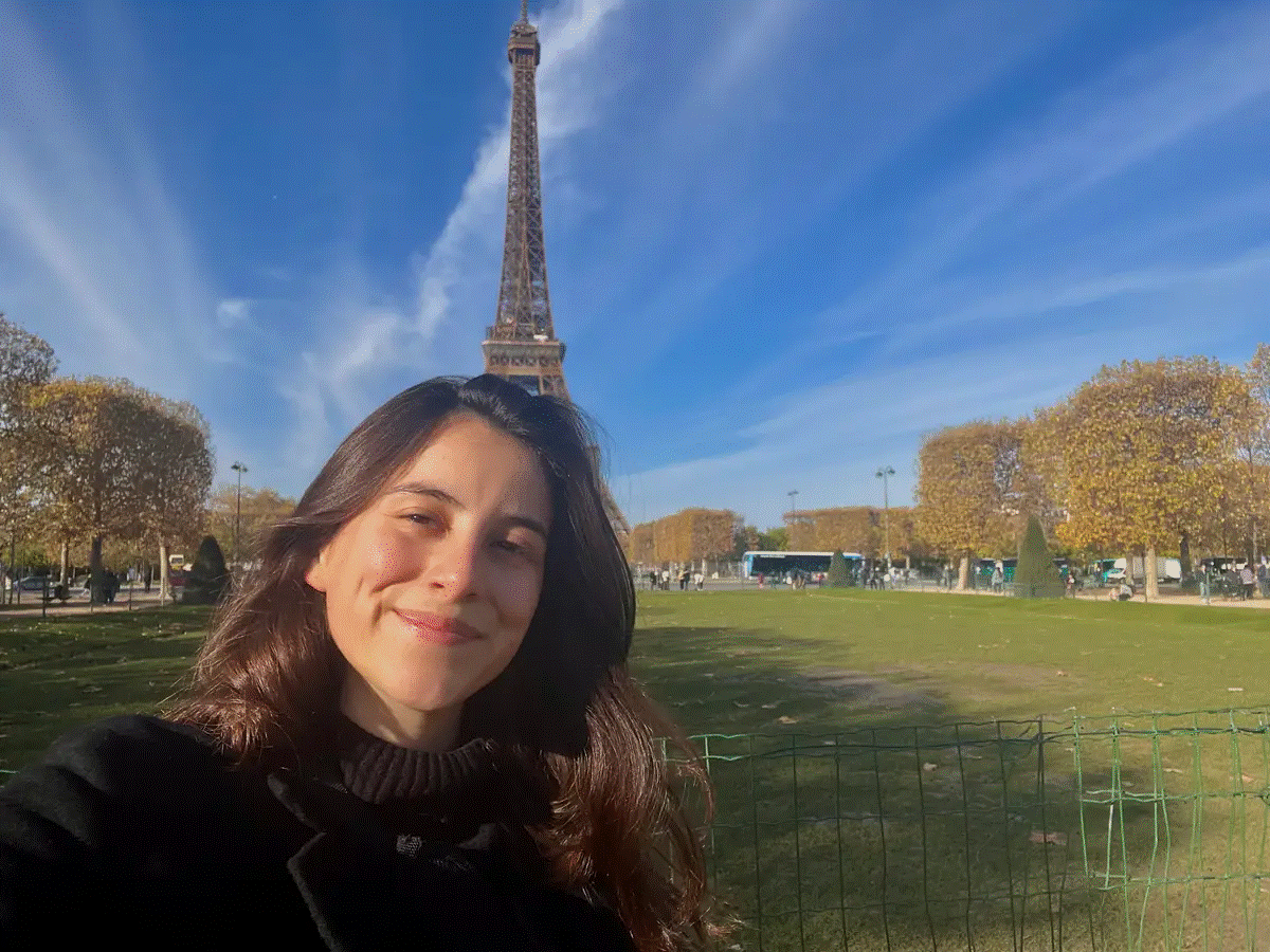 Cứ mong đến Paris xem tháp Eiffel, cô gái nhận ra không bao giờ nên tin ảnh sống ảo-2