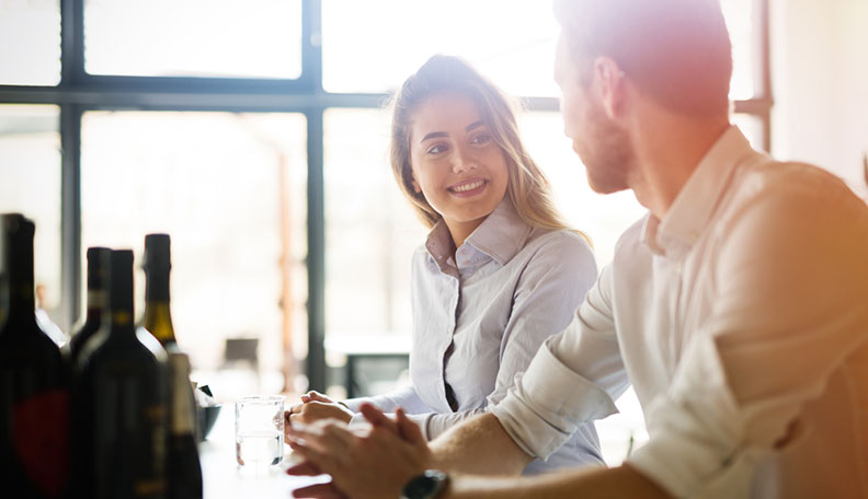 Sau khi bị chinh phục, cô gái sẽ chủ động làm 2 hành động này, chàng trai tinh ý đừng để bỏ lỡ cơ hội-1