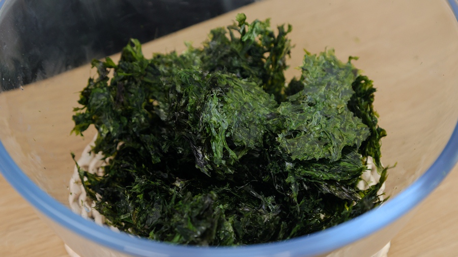 Cơm chiên rong biển nóng hổi cho bữa sáng-1