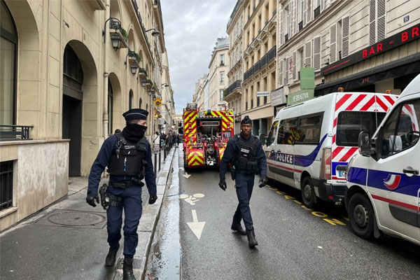 Lời khai nghi phạm xả súng dẫn đến bạo loạn ở Paris-1