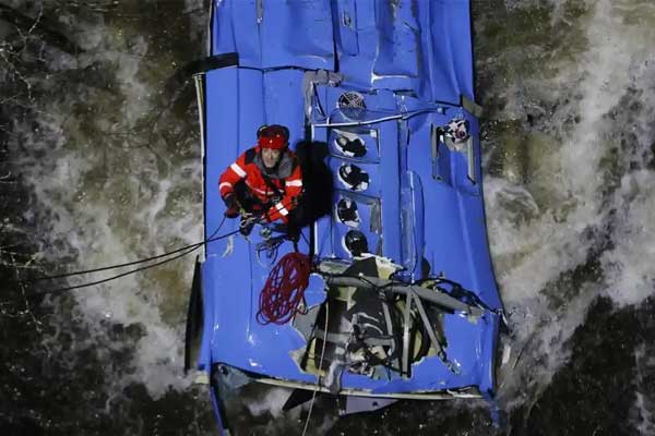 Đến lượt Hoàng gia Tây Ban Nha rung chuyển vì thông tin Hoàng hậu ngoại tình với em rể-6