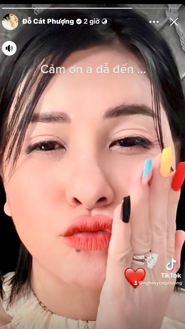 Hậu chia tay Kiều Minh Tuấn, Cát Phượng khoe nhẫn ngón áp út nhắn nhủ đến ai đó: Cảm ơn anh đã đến-1