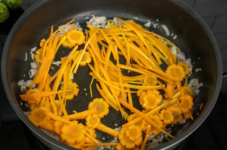 Thêm 2 món ngon từ rau tiến vua, đảm bảo mâm cỗ Tết vừa phong phú vừa lành mạnh-2