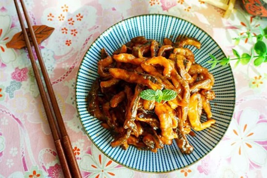 Nấm sốt chua ngọt: Món ăn chay ngon đến bất ngờ