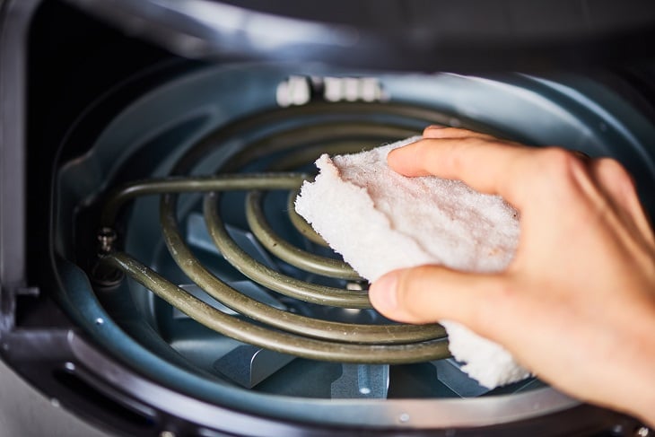 Mẹo làm sạch nồi chiên không dầu trong nháy mắt, không mất công kỳ cọ-3