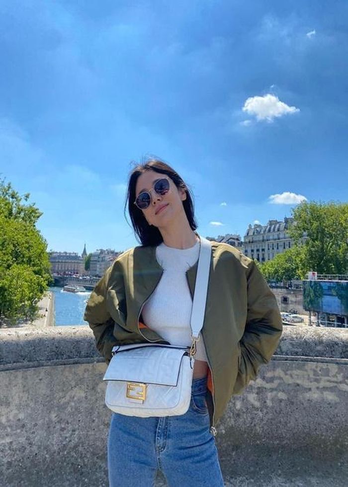 Song Joong Ki có bạn gái mới, Song Hye Kyo giờ ra sao?-12