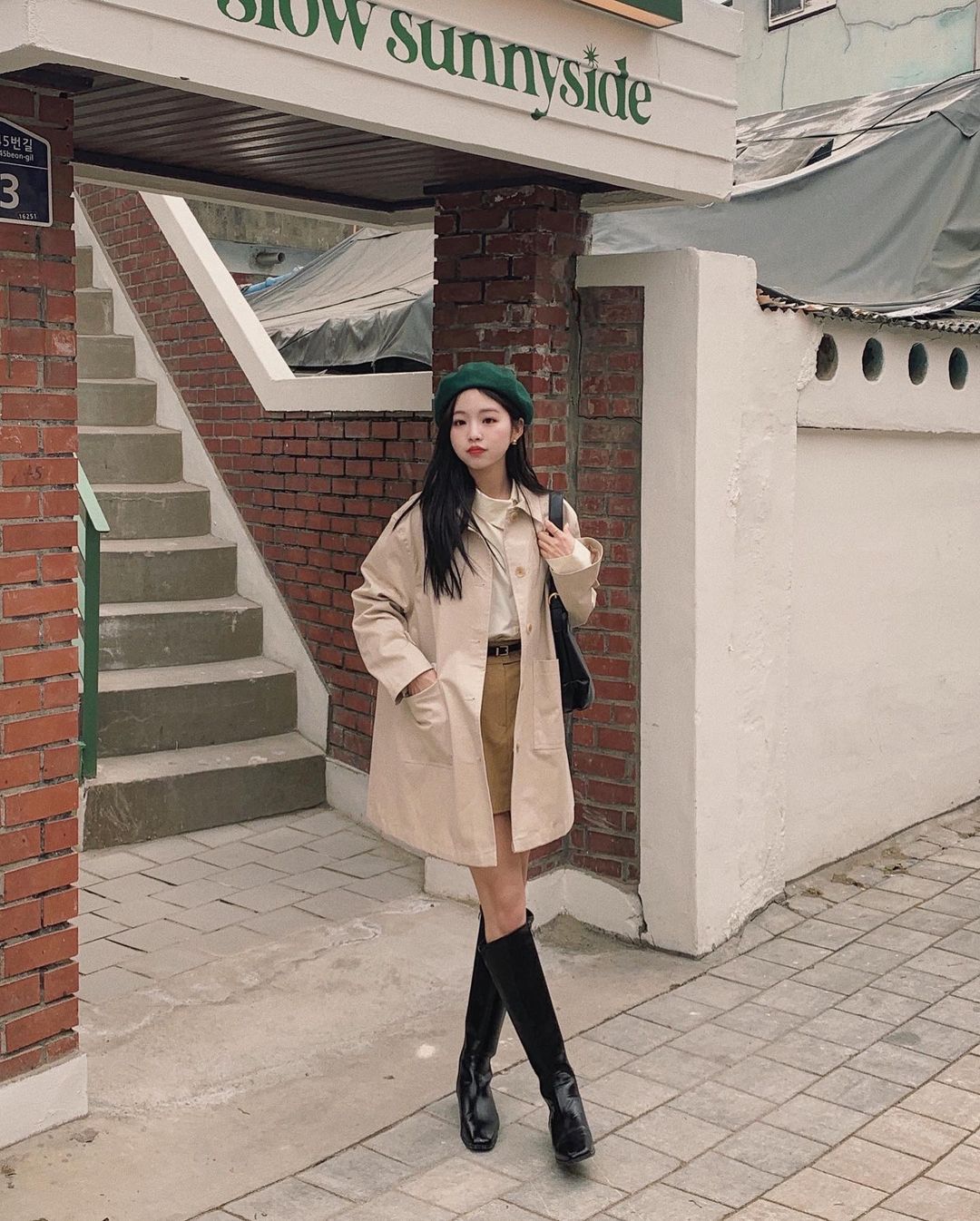 Học nàng blogger thấp bé cách diện boots cao cổ tôn dáng, sang chảnh-3