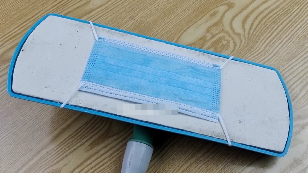 Đắp khẩu trang lên cây lau nhà giải quyết nhiều rắc rối nhưng đa số mọi người đều chưa biết-9