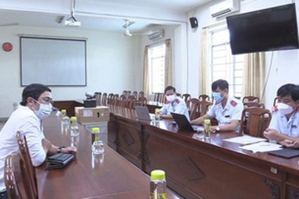 Đi trộm xe nhưng dắt bộ trên đường, thanh niên gặp công an rồi bị bắt giữ-3