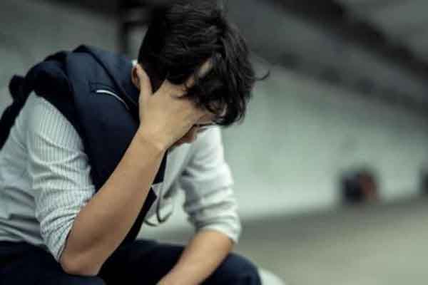 Tân hôn vợ trốn trong nhà tắm khóc, tôi lo sợ phá cửa xông vào rồi kinh hãi với cảnh tượng trước mặt-3