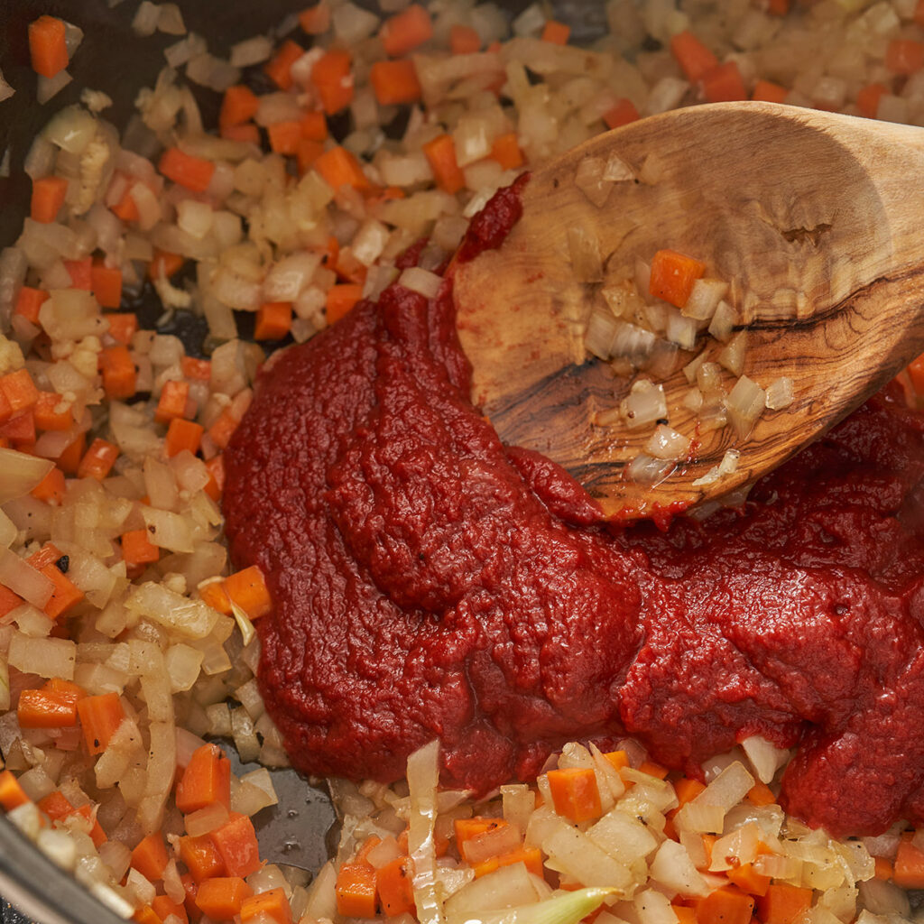 Mỳ ống sườn bò hầm ngon ngất ngây cho dịp cuối tuần-7