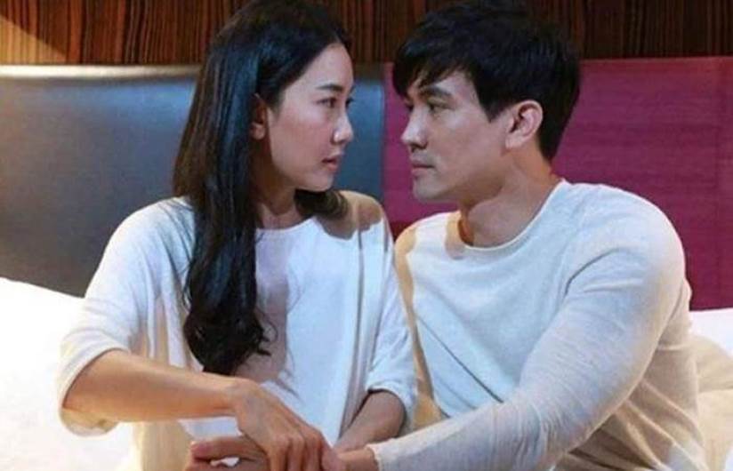 Tân hôn vợ trốn trong nhà tắm khóc, tôi lo sợ phá cửa xông vào rồi kinh hãi với cảnh tượng trước mặt-2