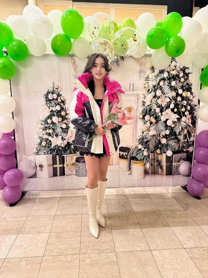 Con gái Bằng Kiều sở hữu bảng điểm khủng, nhìn vào lời nhận xét của giáo viên lại càng trầm trồ-4