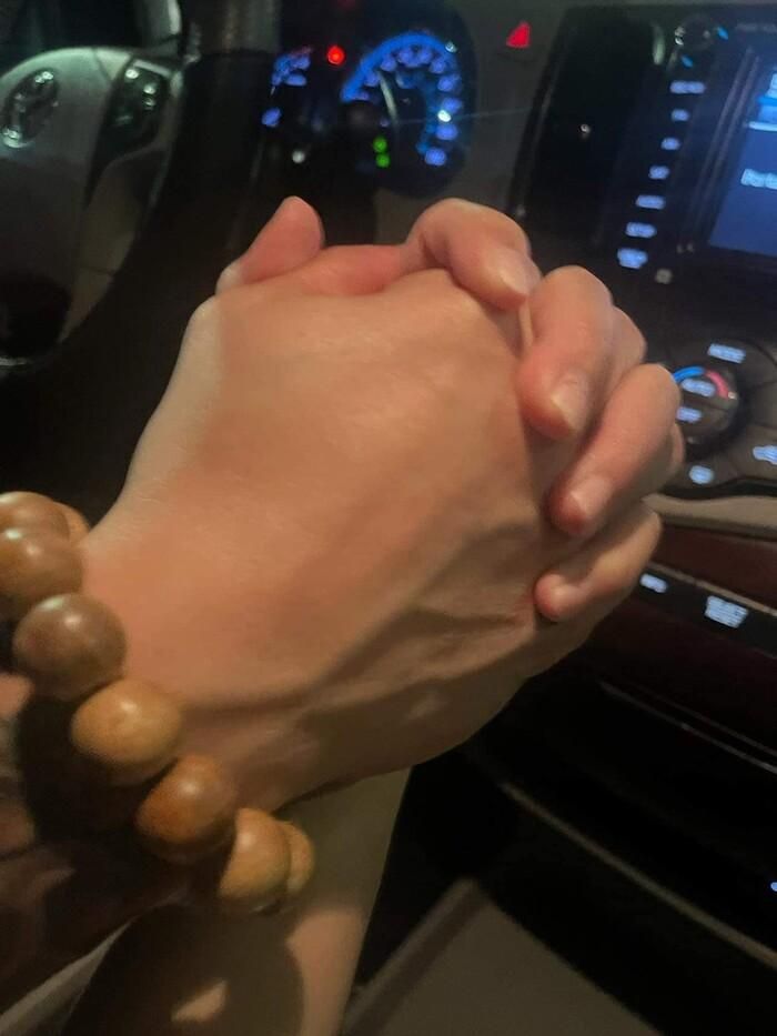 Rộ nghi vấn Phùng Ngọc Huy hẹn hò một nữ ca sĩ tưởng lạ mà quen?-5