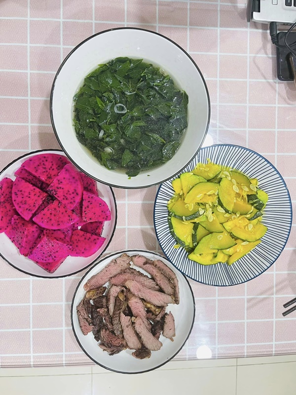 Cơm cữ chồng nấu cho vợ sinh mổ hấp dẫn, đầy đủ dưỡng chất khiến chị em tấm tắc khen: Chồng người ta-4