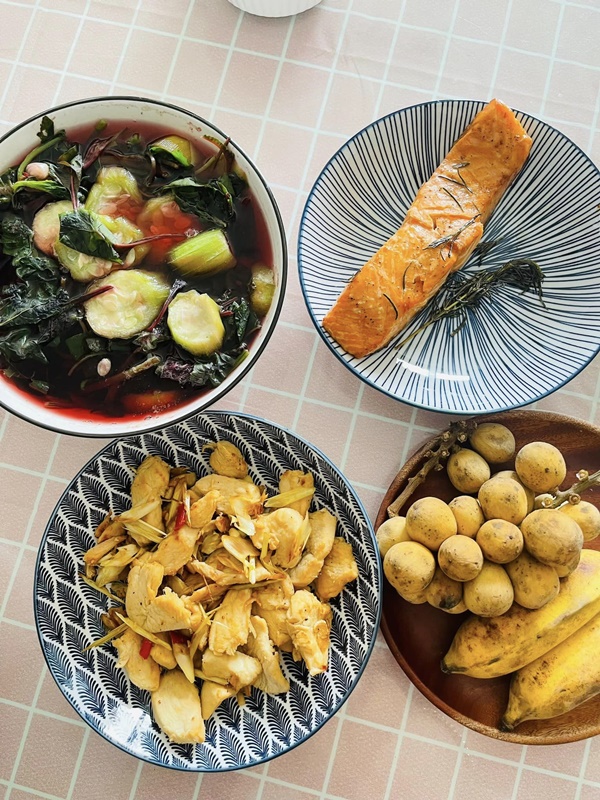 Cơm cữ chồng nấu cho vợ sinh mổ hấp dẫn, đầy đủ dưỡng chất khiến chị em tấm tắc khen: Chồng người ta-2