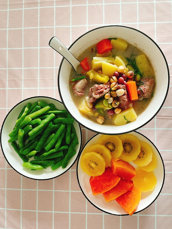 Cơm cữ chồng nấu cho vợ sinh mổ hấp dẫn, đầy đủ dưỡng chất khiến chị em tấm tắc khen: Chồng người ta-12