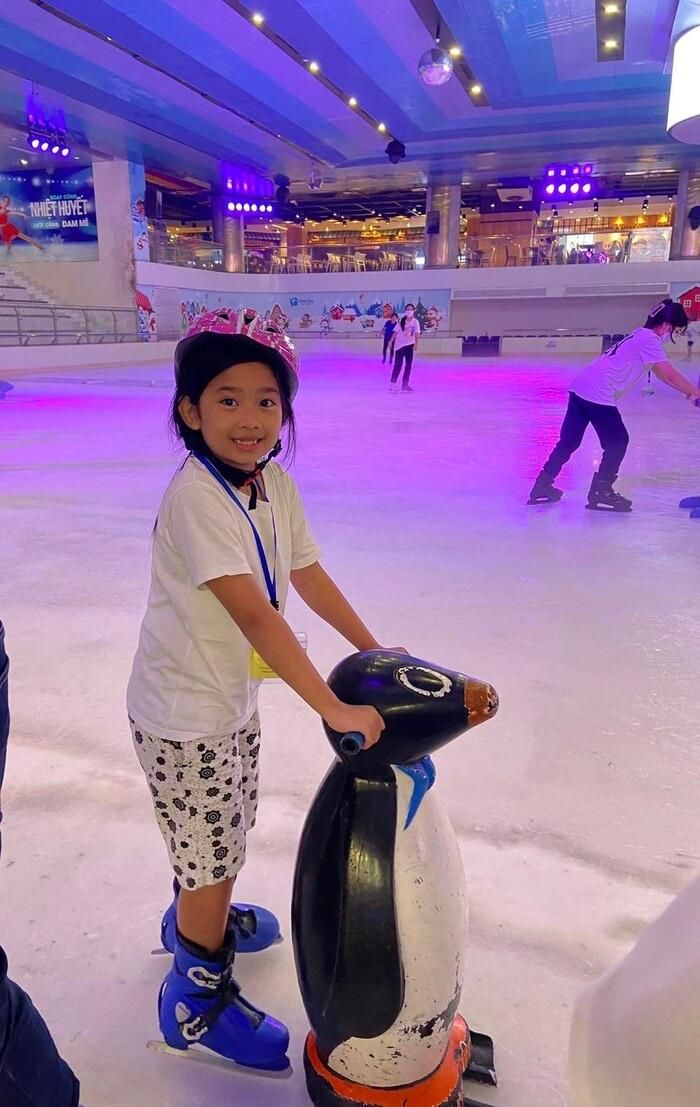 Con gái cố diễn viên Mai Phương lớn phổng phao, càng lớn càng như bản sao của mẹ-2