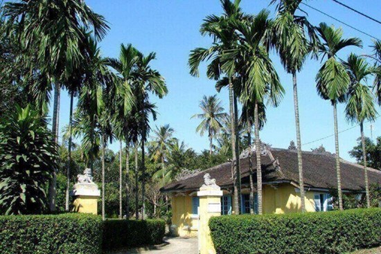 Các cụ dạy 'Trước cau sau chuối': Trồng 8 cây này trước nhà để gia đạo an yên, tài lộc về như nước