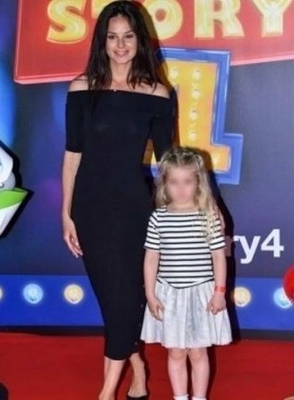 Truyền thông Hàn Quốc đưa tin bạn gái Song Joong Ki có con gái 10 tuổi-2